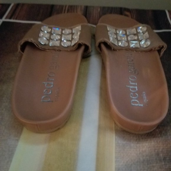 Pedro Garcia Adana Shoe  Buttery soft leather Rhinestones Slide SZ 5 - Picture 6 of 8